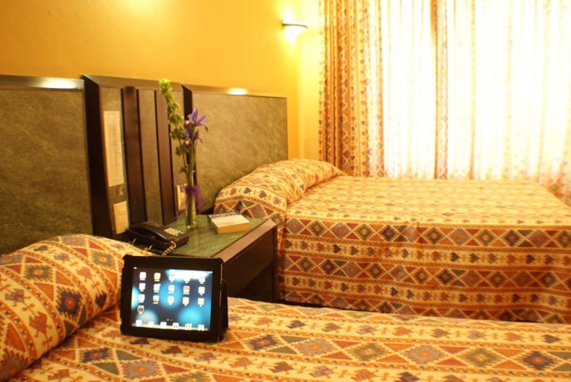 Hotel Universo Guadalajara Bagian luar foto