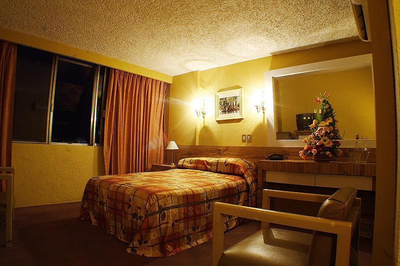 Hotel Universo Guadalajara Bagian luar foto